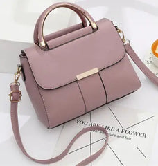 Elegant Women's Crossbody Bag - Stylish & Spacious