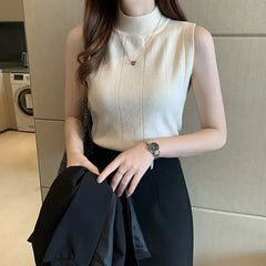 STAR Fashion Elegant Sleeveless Turtleneck Top