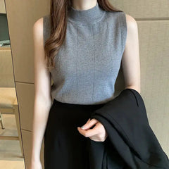 STAR Fashion Elegant Sleeveless Turtleneck Top