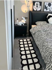 Black & White Runner Rugs - Versatile & Stylish Rugs for Hallways & Bedrooms