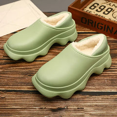 Warm Outdoor Shoes - Cozy Waterproof Fur-Lined Clogs for Women