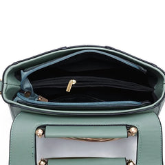 Elegant Women's Crossbody Bag - Stylish & Spacious